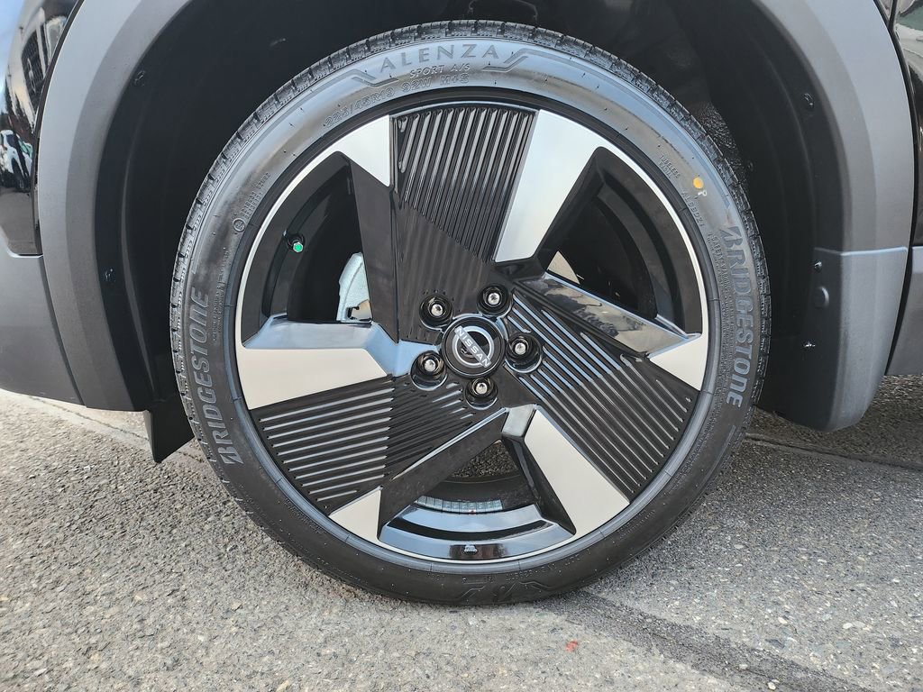 New 2025 Nissan Kicks SR w/ Interior Electronics Package image 12