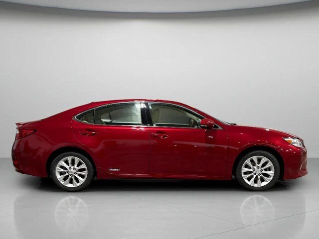 Used 2014 Lexus ES 300h image 2