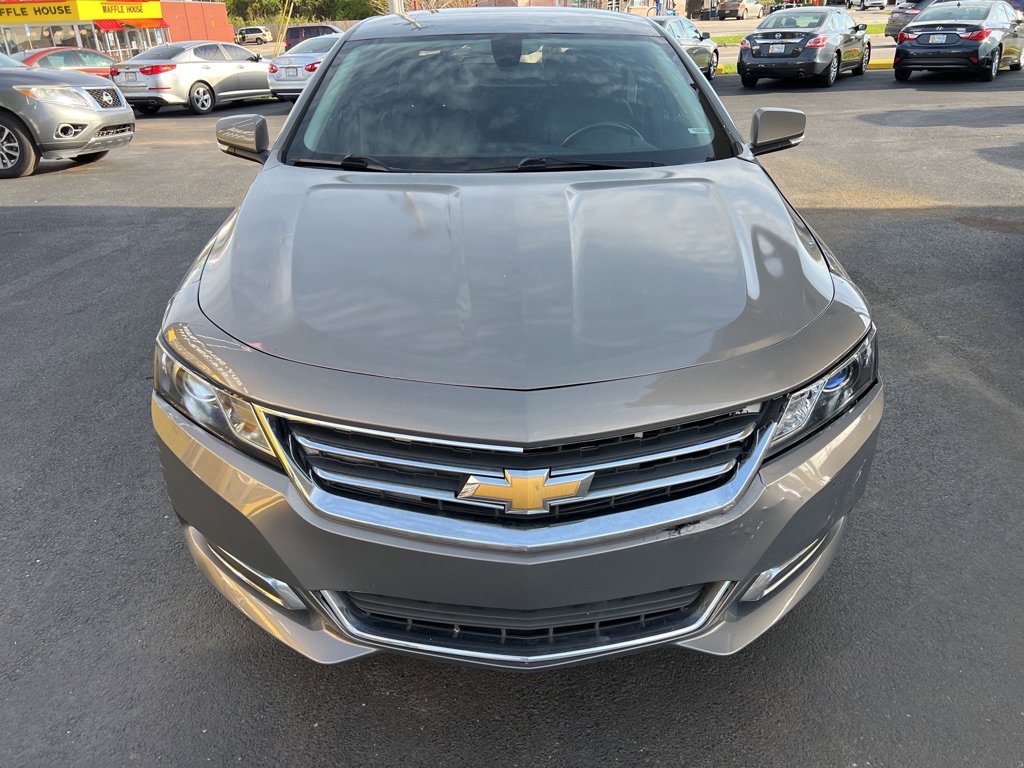 Used 2017 Chevrolet Impala LT image 4