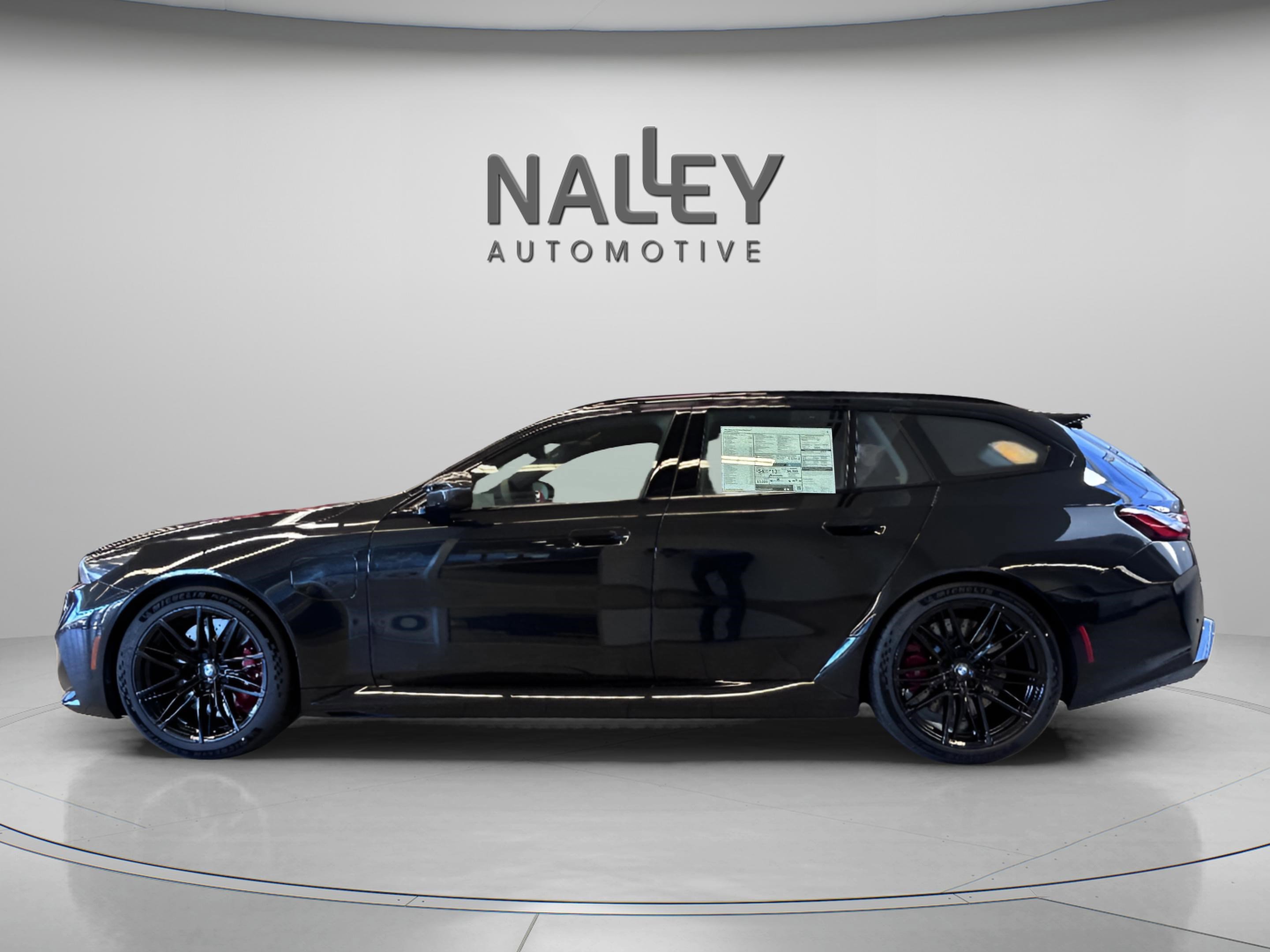 New 2026 BMW M5 Touring image 3