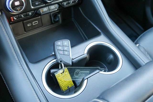 Used 2022 GMC Yukon XL SLT image 29