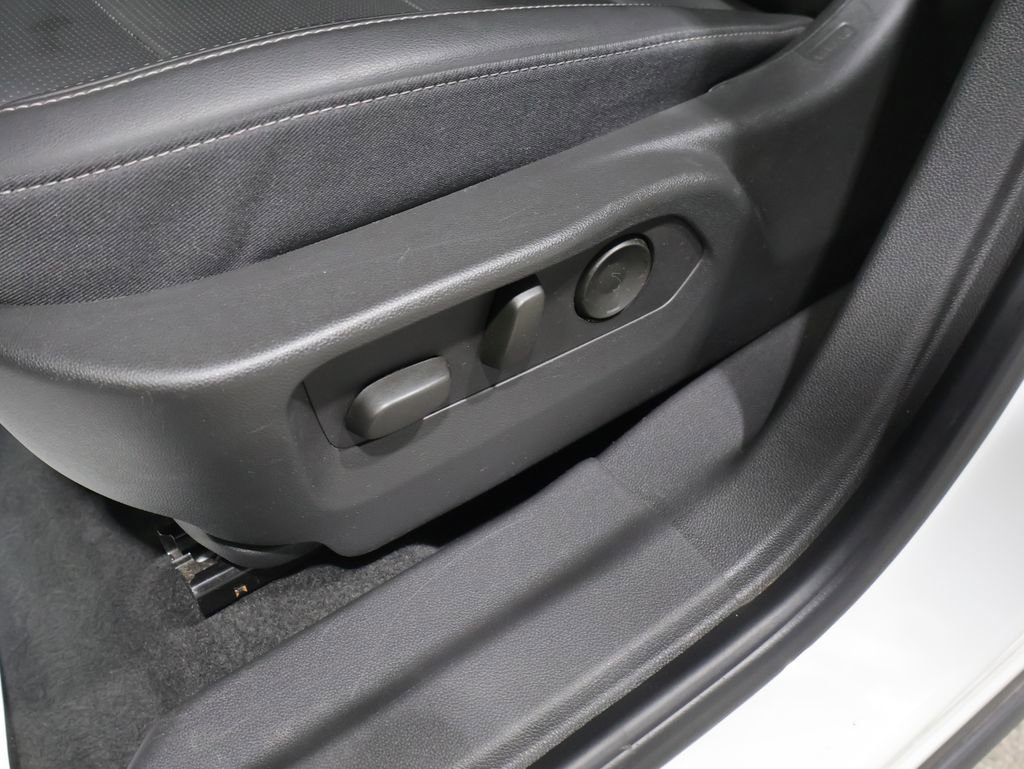 Used 2024 Buick Envision Preferred AWD/4WD image 12