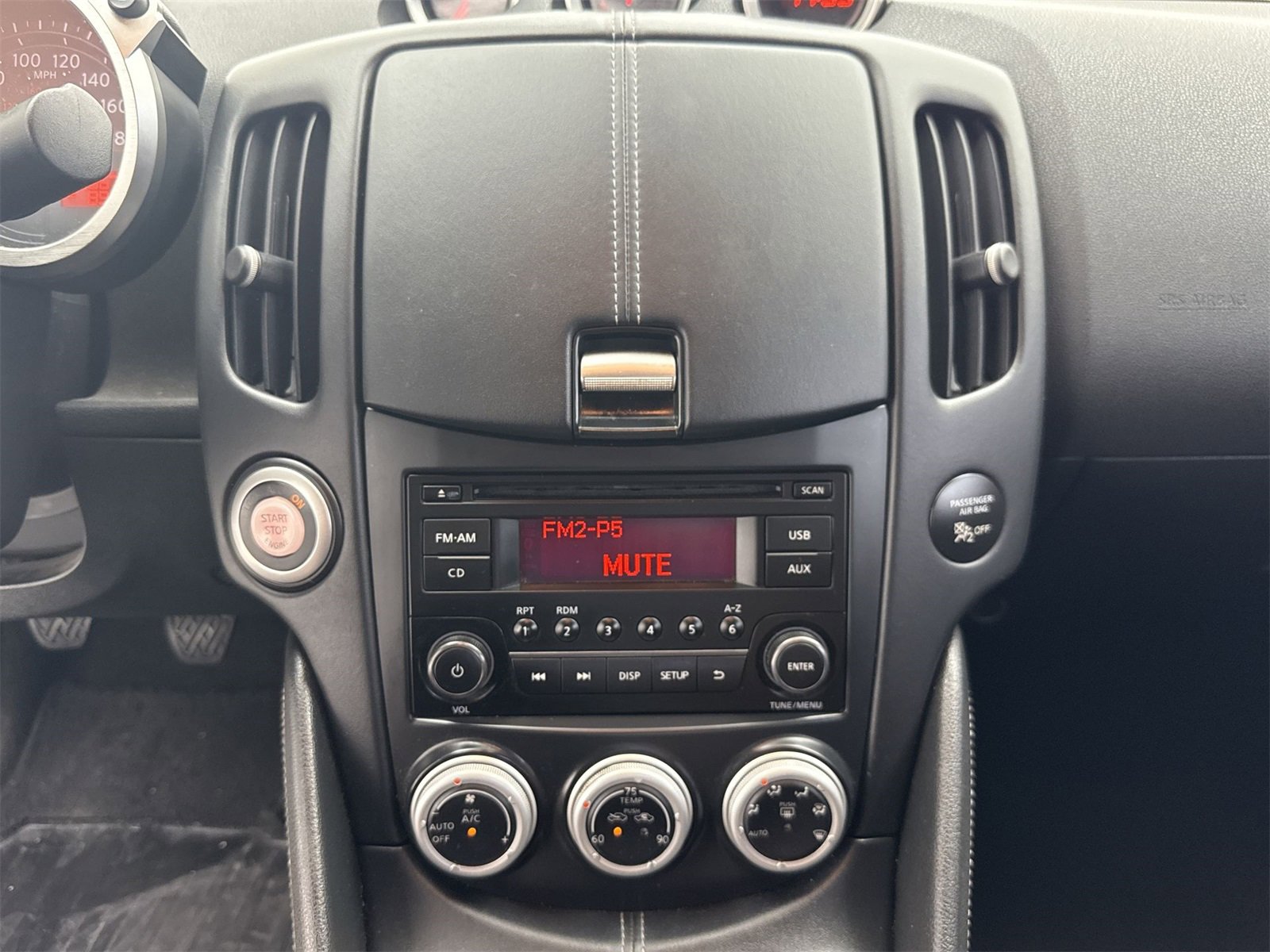 Used 2016 Nissan 370Z w/ Sport Package image 25