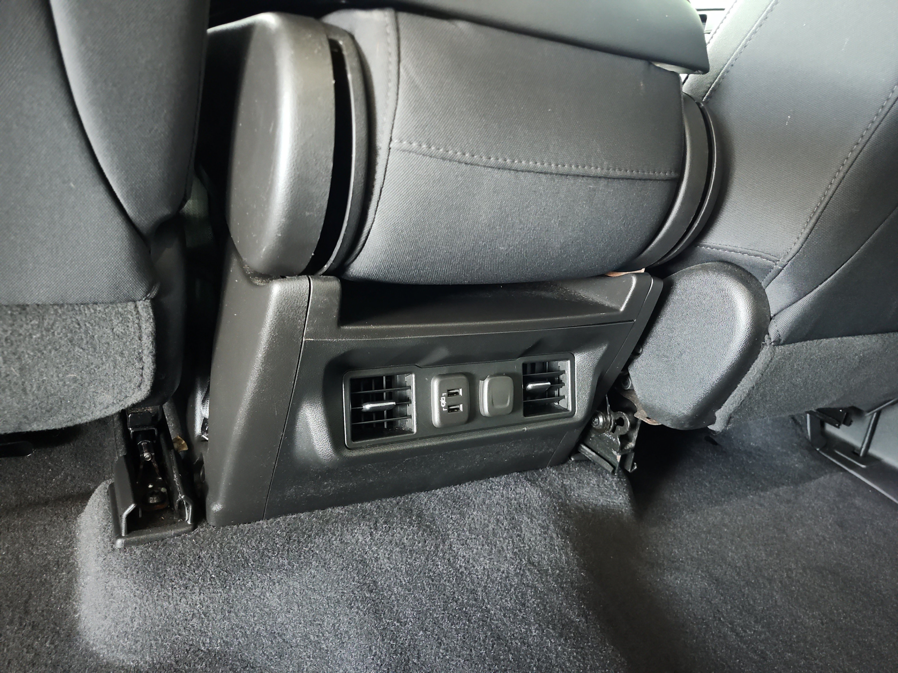 Used 2020 Chevrolet Silverado 1500 LT w/ All-Star Edition RWD image 19