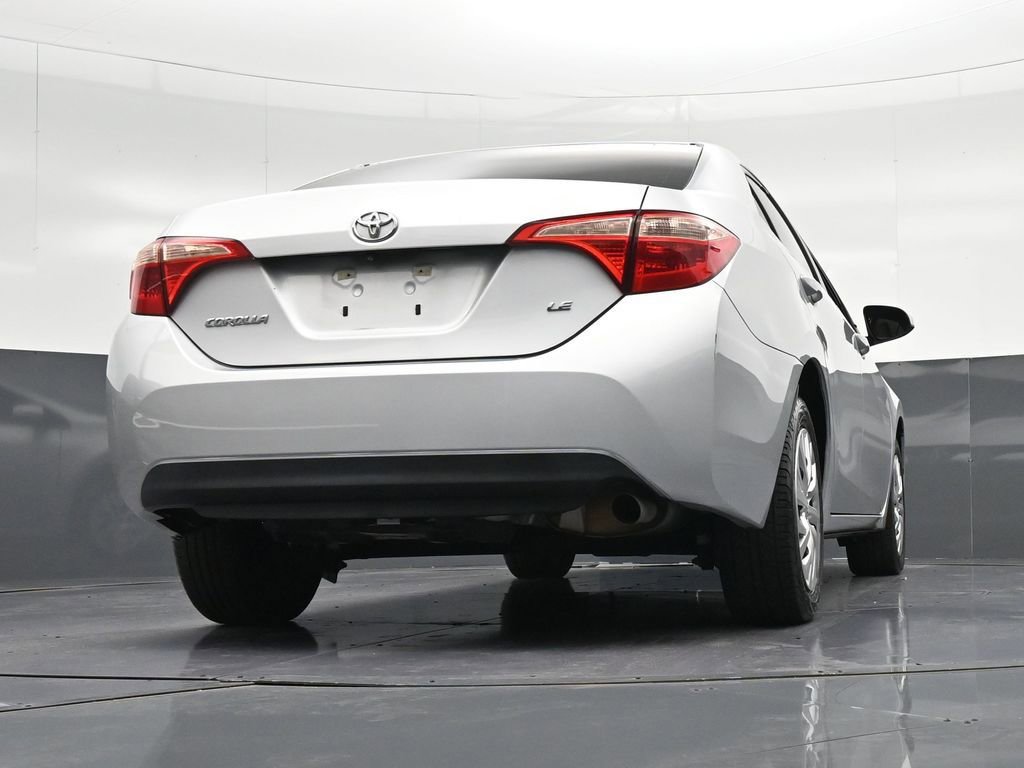 Used 2018 Toyota Corolla LE FWD image 28