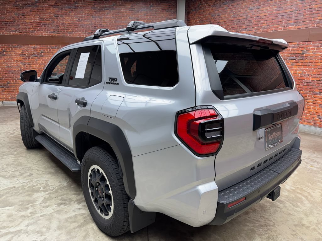 Used 2025 Toyota 4Runner TRD Off-Road Premium w/ Tow Technology Package AWD/4WD image 2