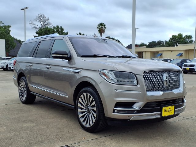 Used 2020 Lincoln Navigator L Reserve w/ Luxury Package AWD/4WD image 20