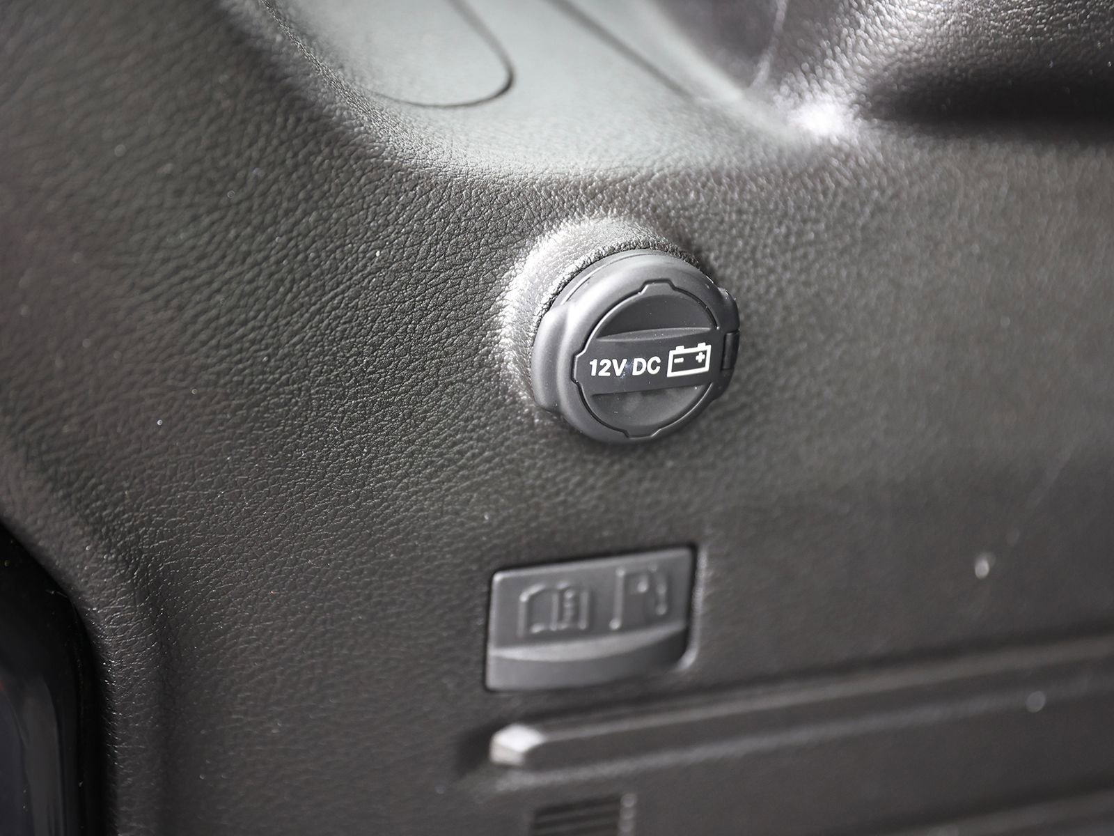 Used 2024 Jeep Wrangler Unlimited AWD/4WD image 19