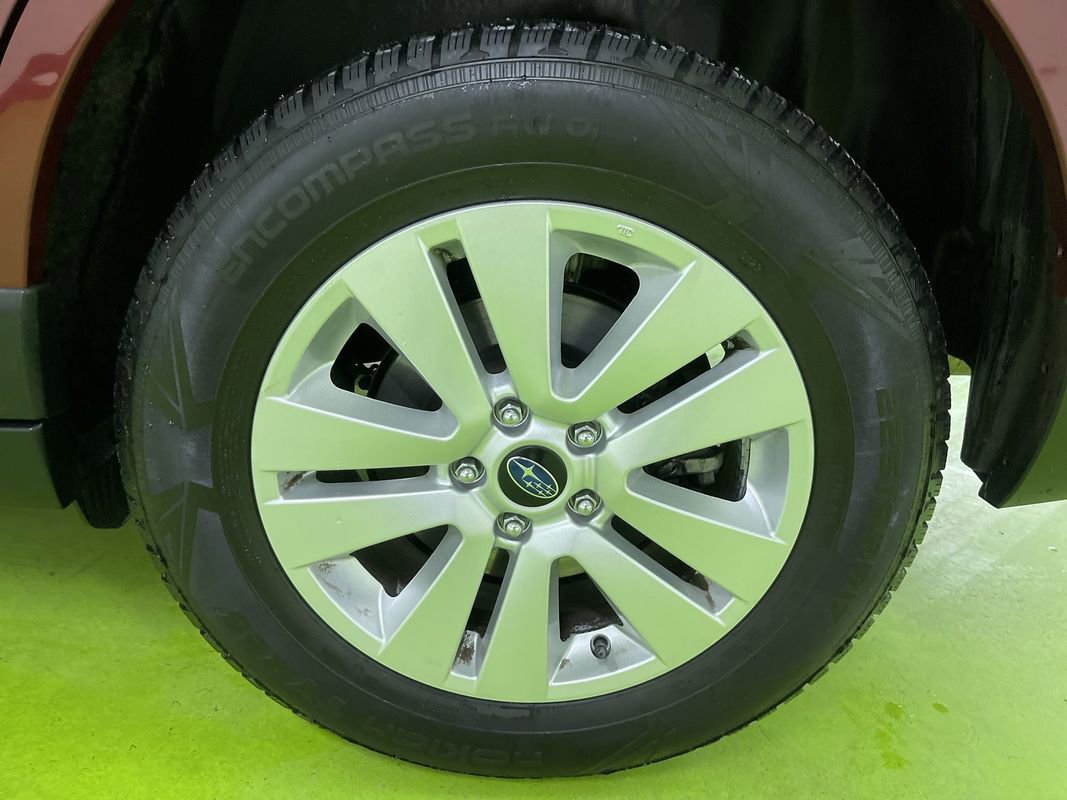 Used 2016 Subaru Outback 2.5i Premium image 16