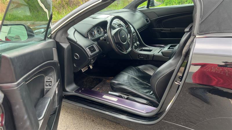 Used 2008 Aston Martin V8 Vantage Roadster RWD image 36