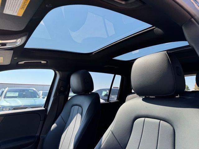 Certified 2023 Mercedes-Benz GLB 250 image 15