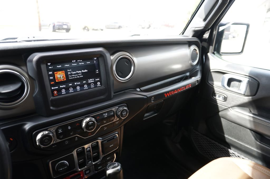 Used 2020 Jeep Wrangler Unlimited Rubicon w/ Cold Weather Group AWD/4WD image 20