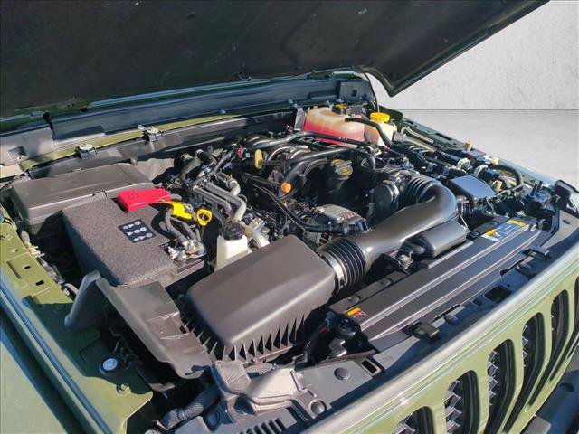 Used 2023 Jeep Gladiator Sport AWD/4WD image 23