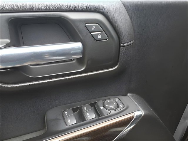 Used 2019 Chevrolet Silverado 1500 LT w/ All-Star Edition image 11