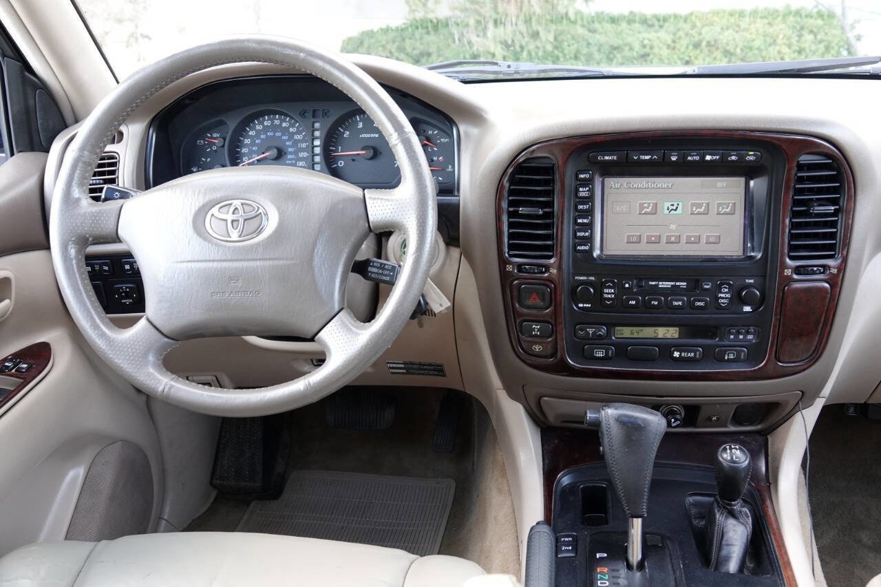 Used 2002 Toyota Land Cruiser AWD/4WD image 67