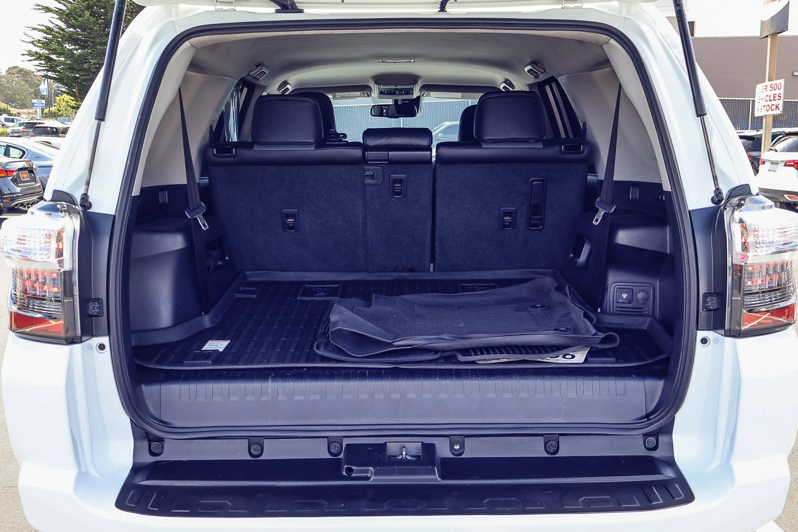 Used 2022 Toyota 4Runner SR5 Premium RWD image 16