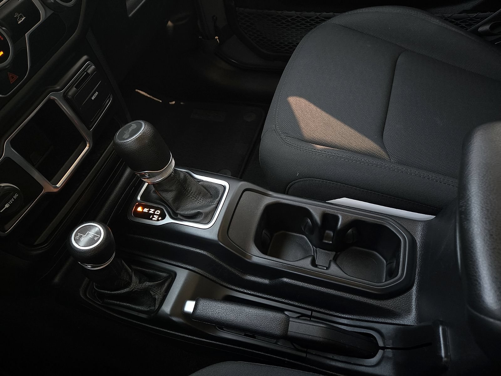 Used 2021 Jeep Wrangler Unlimited Sport AWD/4WD image 21
