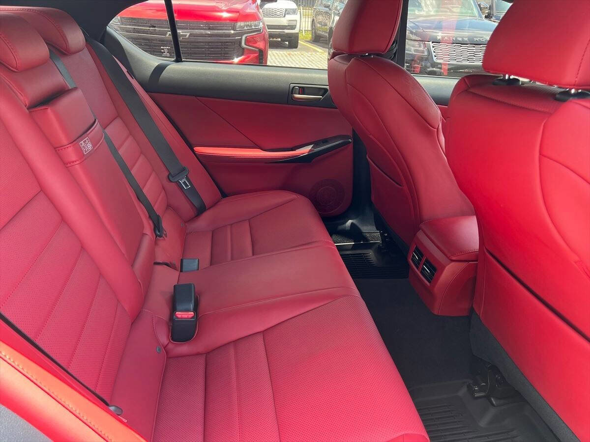 Used 2024 Lexus IS 500 RWD image 9