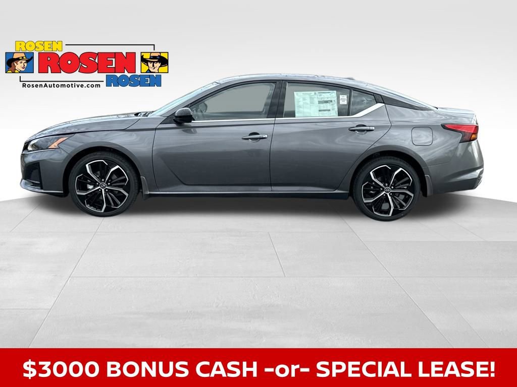 New 2025 Nissan Altima 2.5 SR w/ SR Premium Package image 2