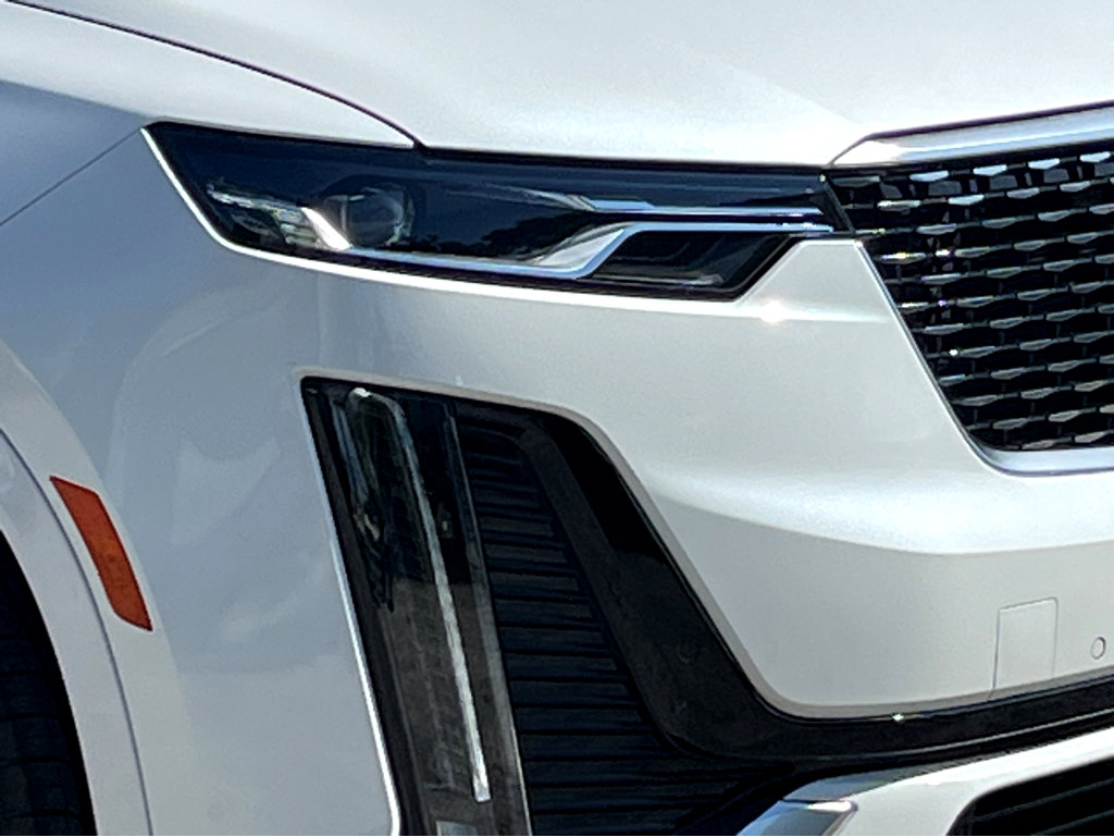 New 2025 Cadillac XT6 Luxury image 26