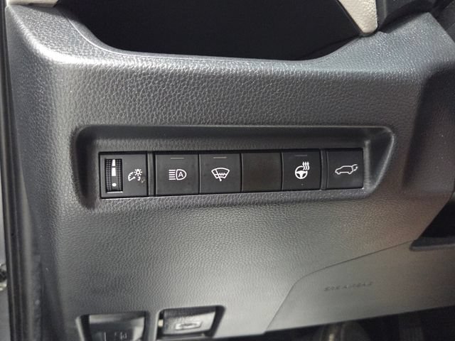 Used 2021 Toyota RAV4 XLE Premium FWD image 29