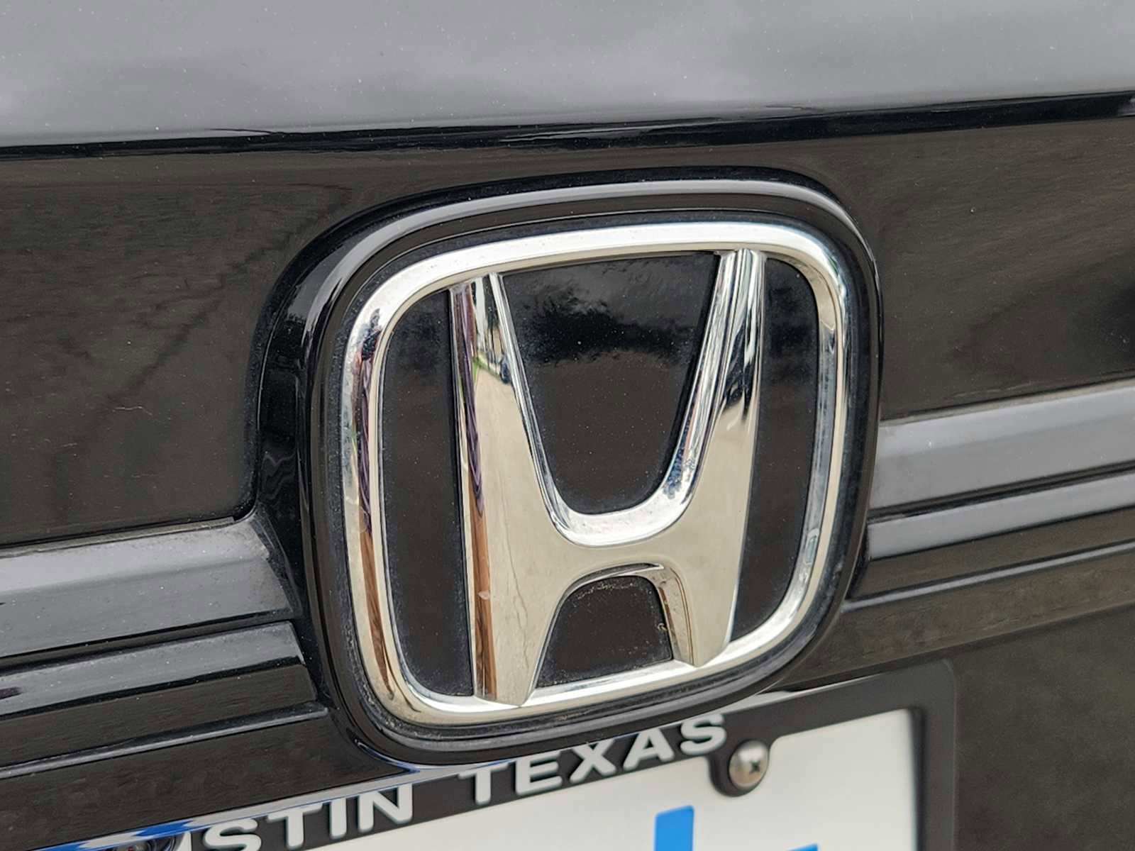 Used 2025 Honda Odyssey Elite image 11