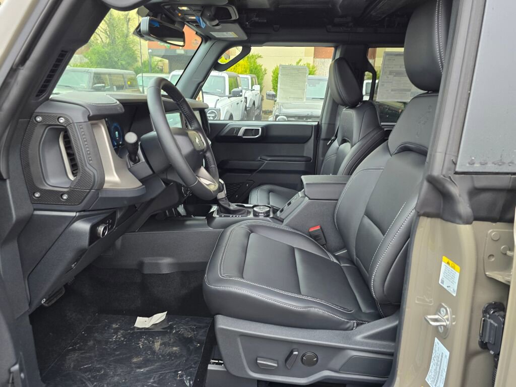 New 2026 Ford Bronco Outer Banks AWD/4WD image 18