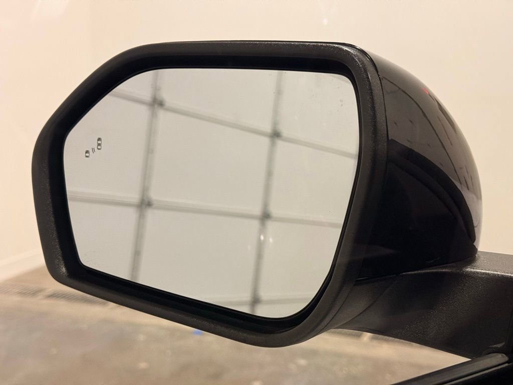 Used 2022 Ford Explorer Limited w/ Equipment Group 301A image 12