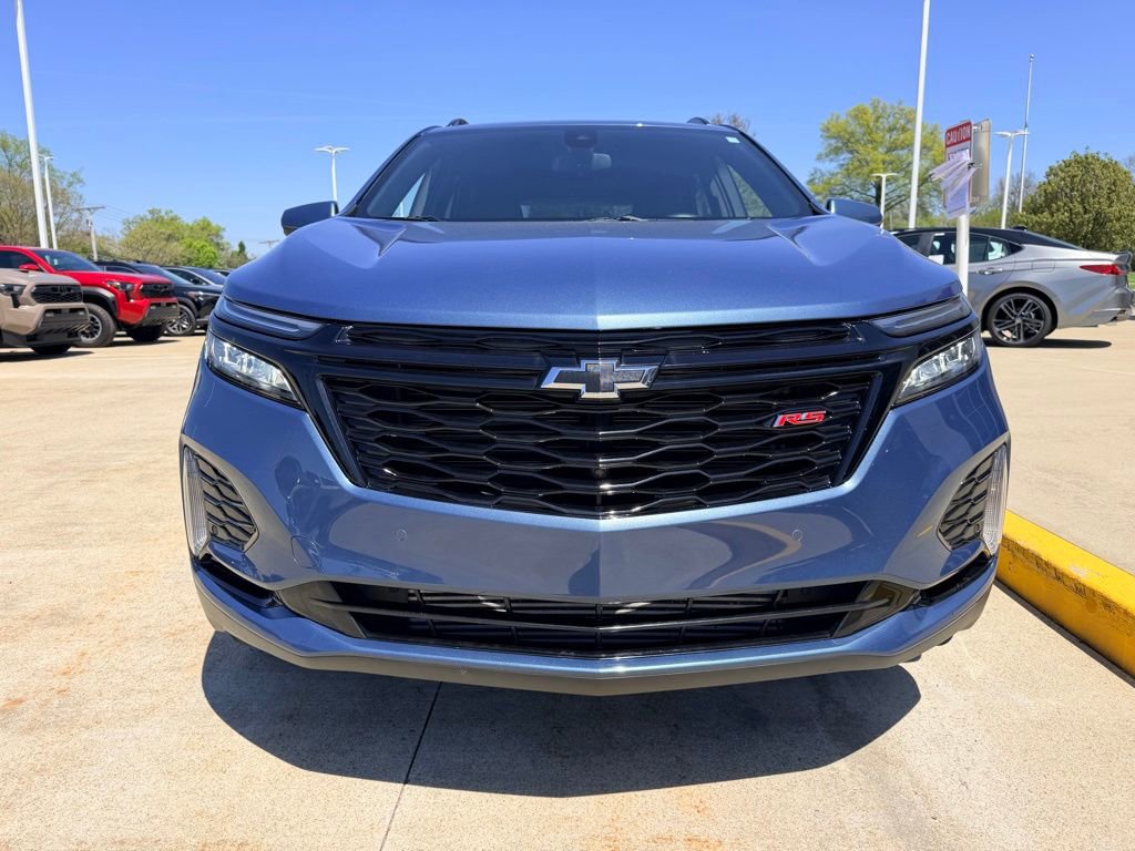 Used 2024 Chevrolet Equinox RS FWD image 2