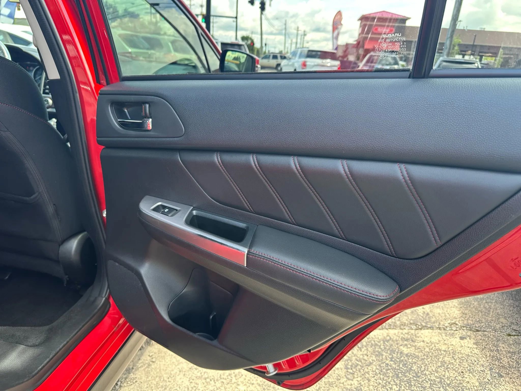 Used 2017 Subaru Crosstrek 2.0i Premium w/ Special Edition image 19