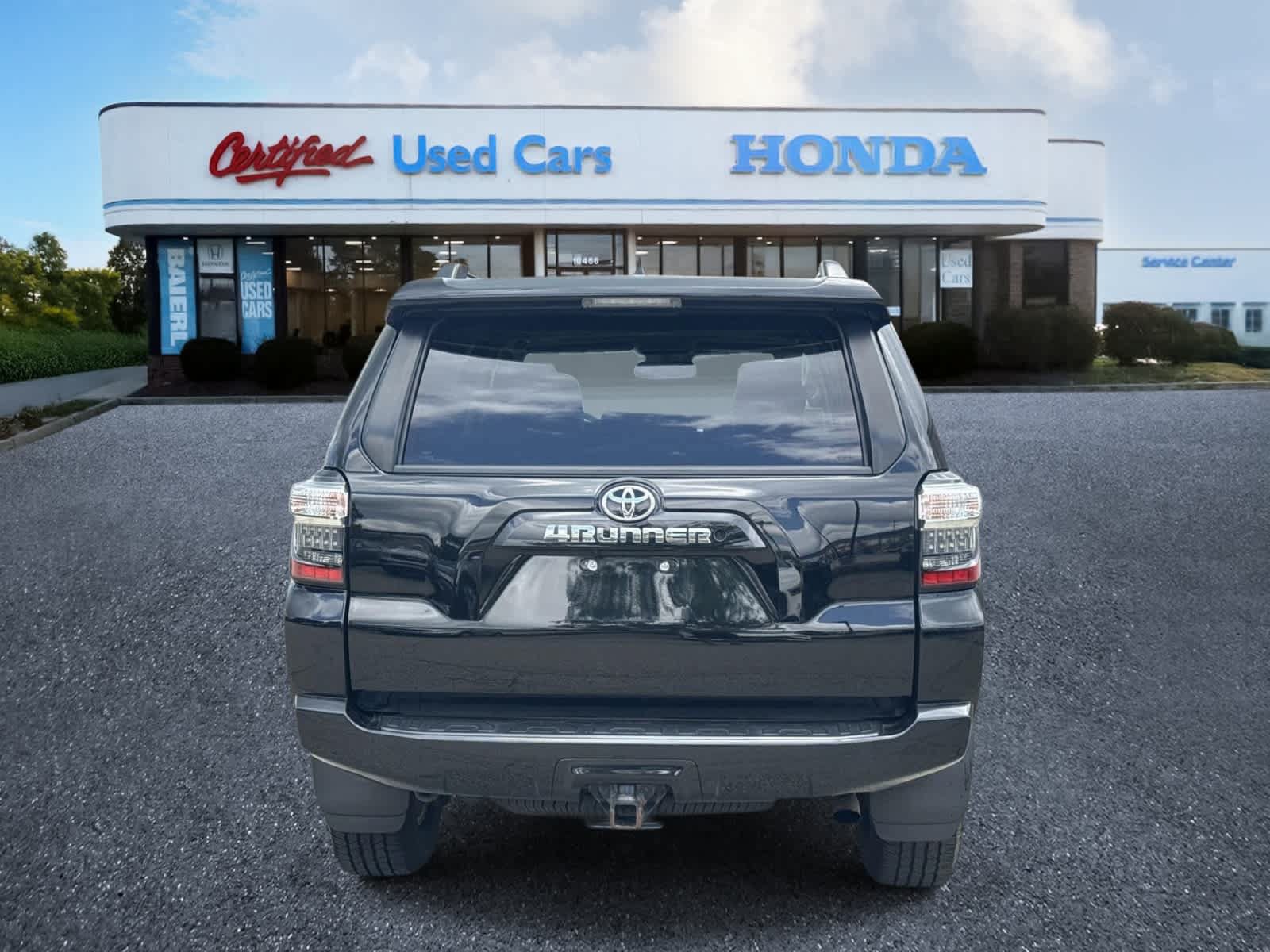 Used 2019 Toyota 4Runner SR5 Premium AWD/4WD image 4