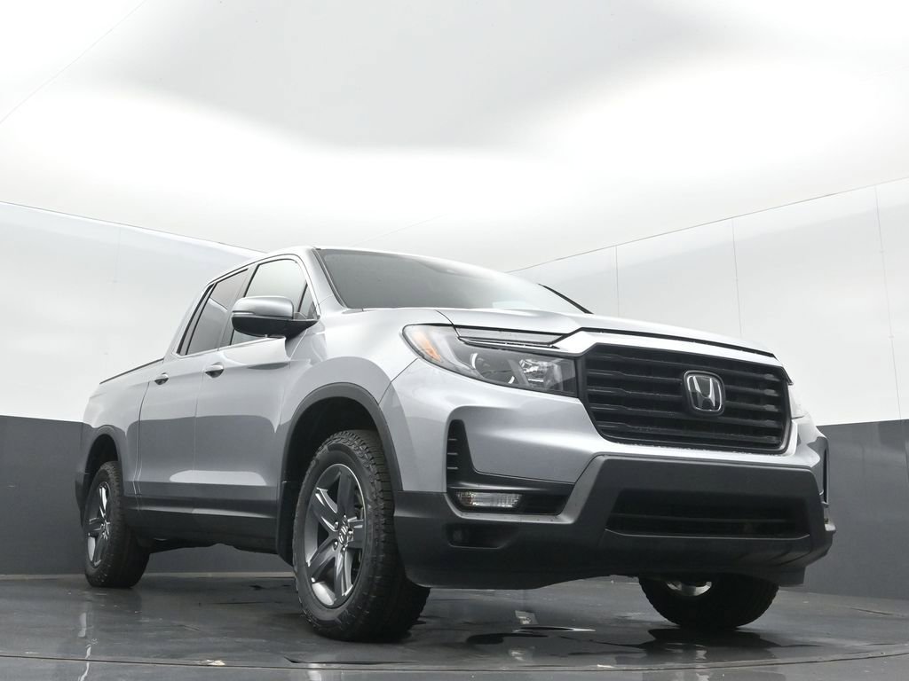 Certified 2023 Honda Ridgeline RTL image 5