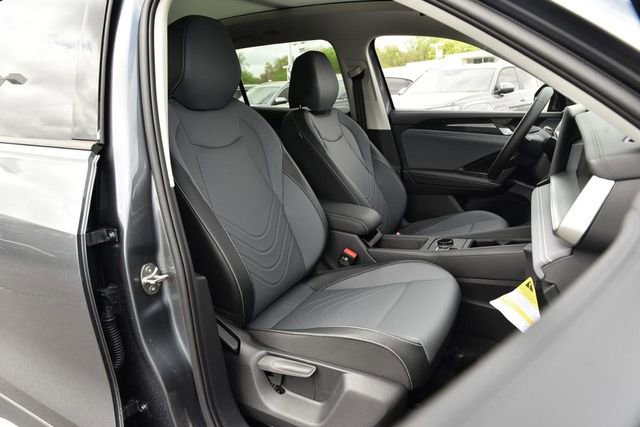 New 2026 Volkswagen Tiguan SE image 20