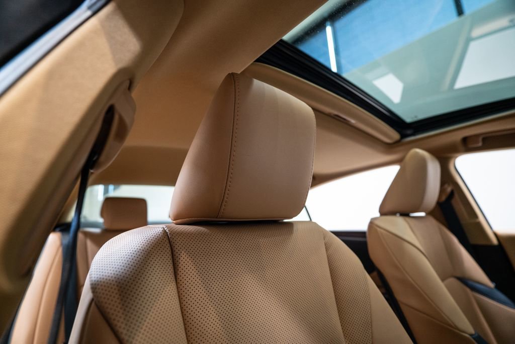 Used 2023 Lexus ES 350 w/ Premium Package image 16