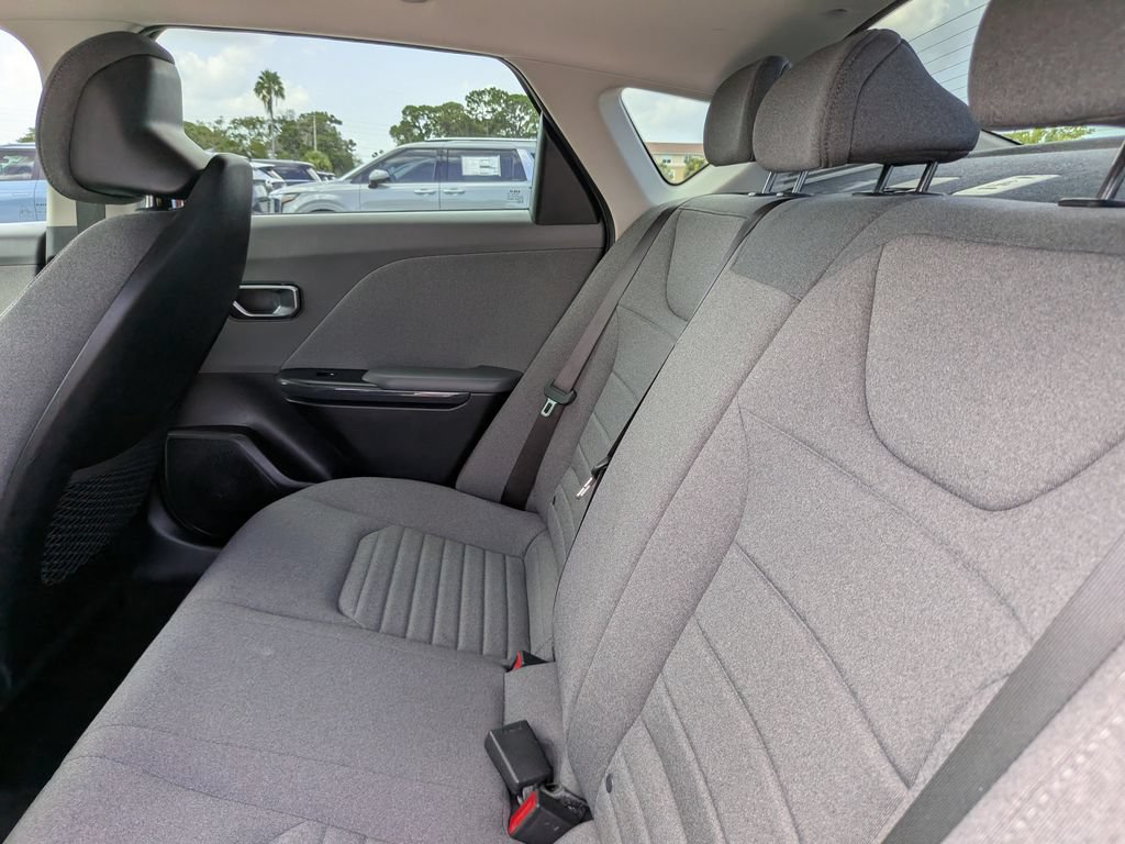 Certified 2025 Kia K4 EX FWD image 18