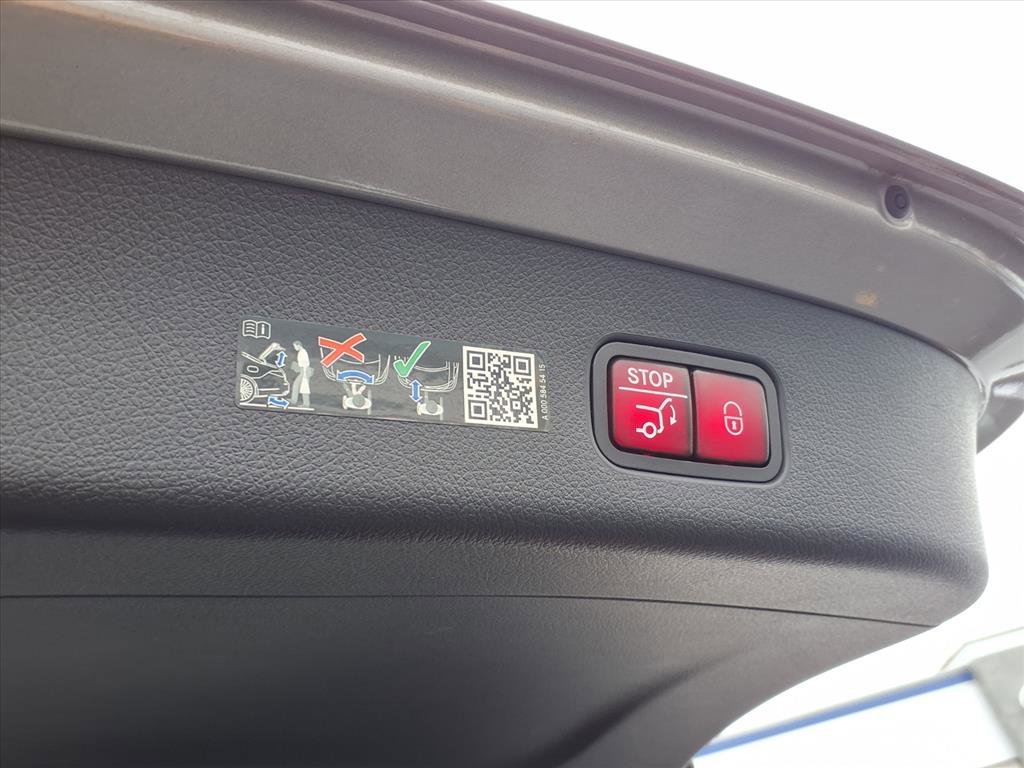 Used 2024 Mercedes-Benz GLC 300 4MATIC image 27