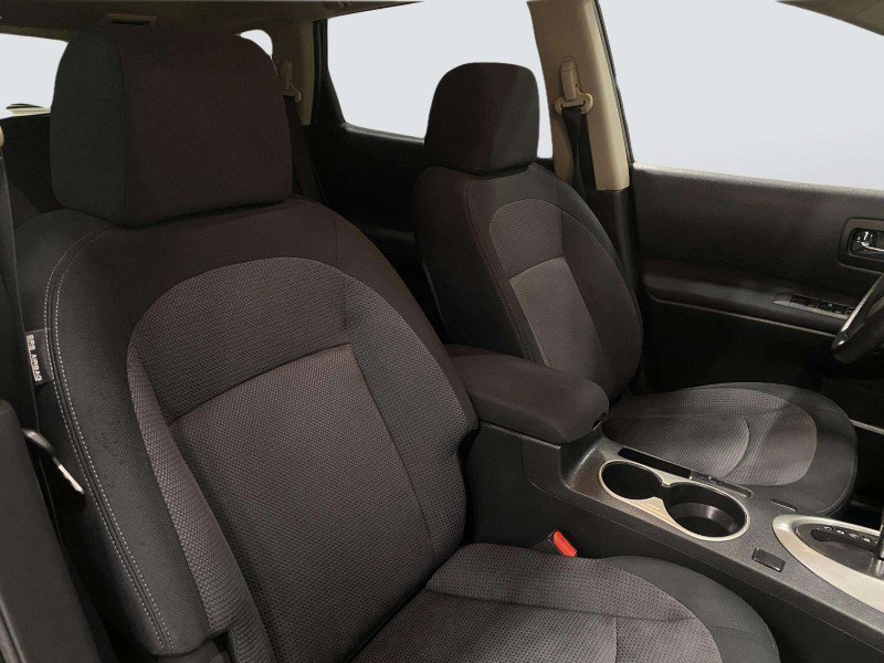 Used 2013 Nissan Rogue SV AWD/4WD image 31