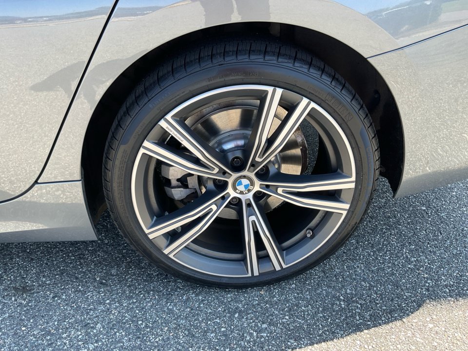Used 2023 BMW 330i xDrive Sedan w/ Premium Package AWD/4WD image 23