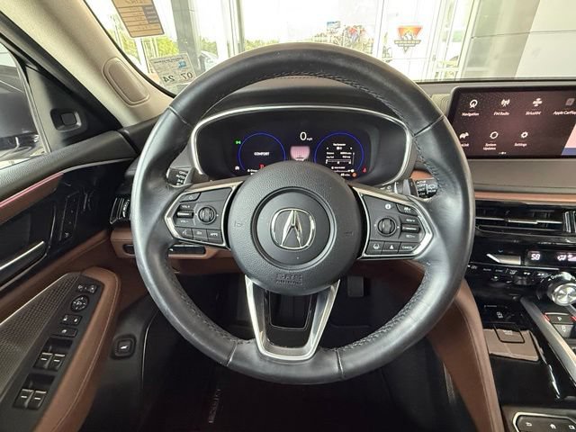 Used 2023 Acura MDX w/ Technology Package FWD image 24