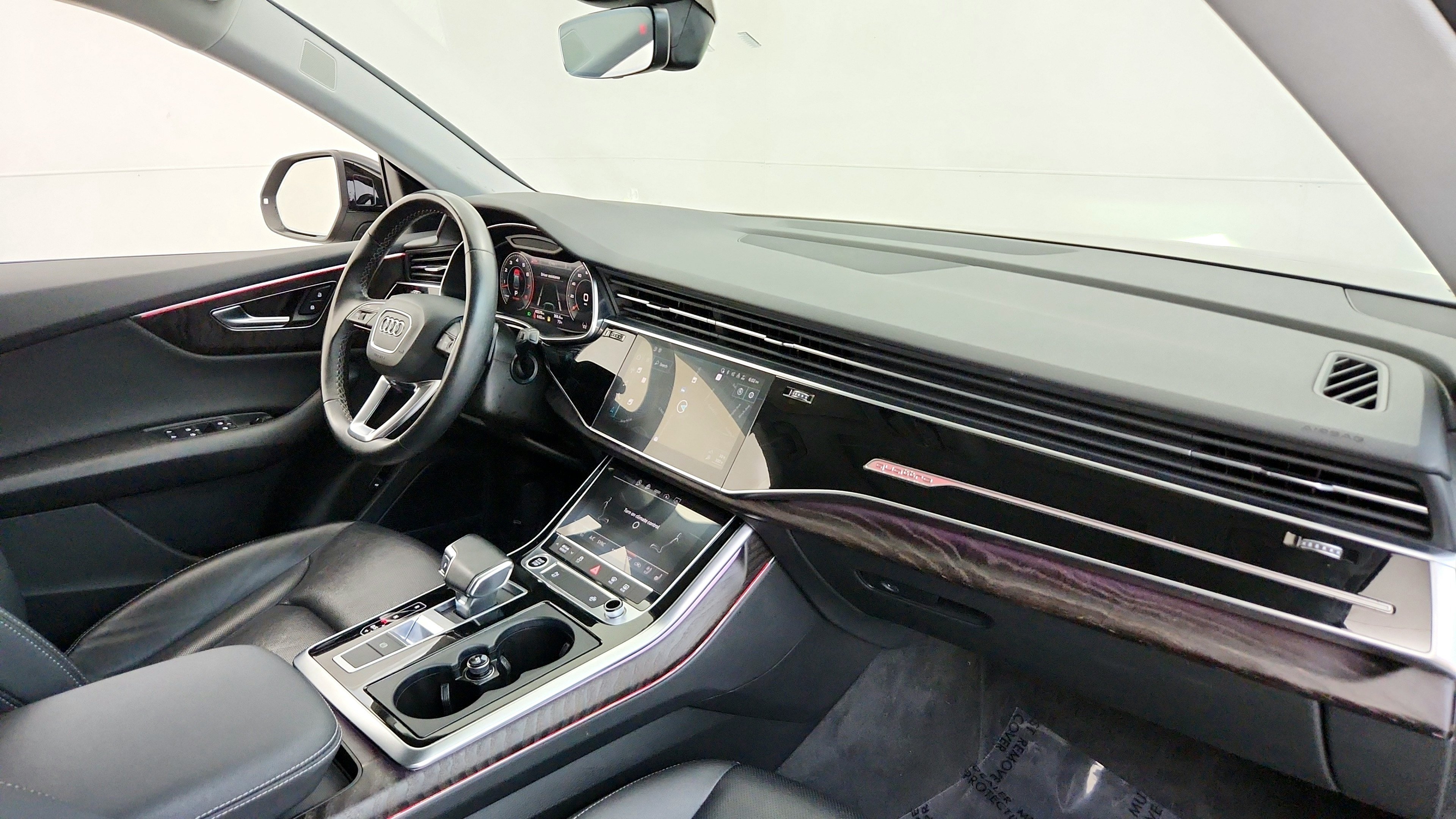 Used 2022 Audi Q8 Premium Plus AWD/4WD image 28