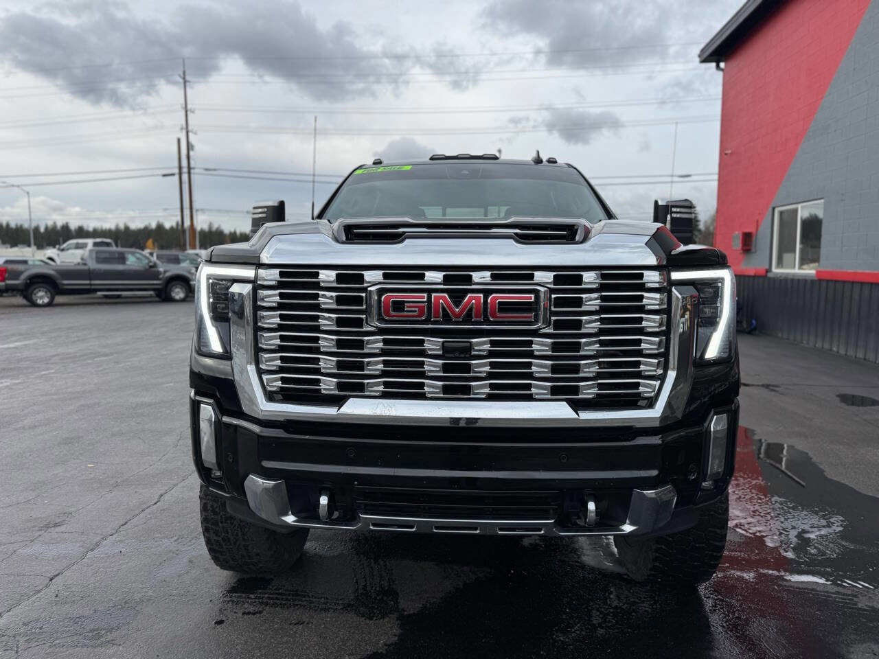 Used 2024 GMC Sierra 3500 Denali w/ Technology Package image 12