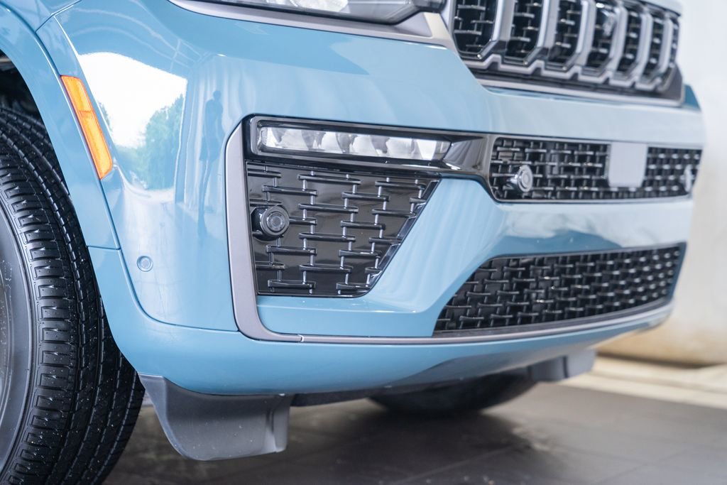 New 2026 Jeep Grand Cherokee L Limited AWD/4WD image 14