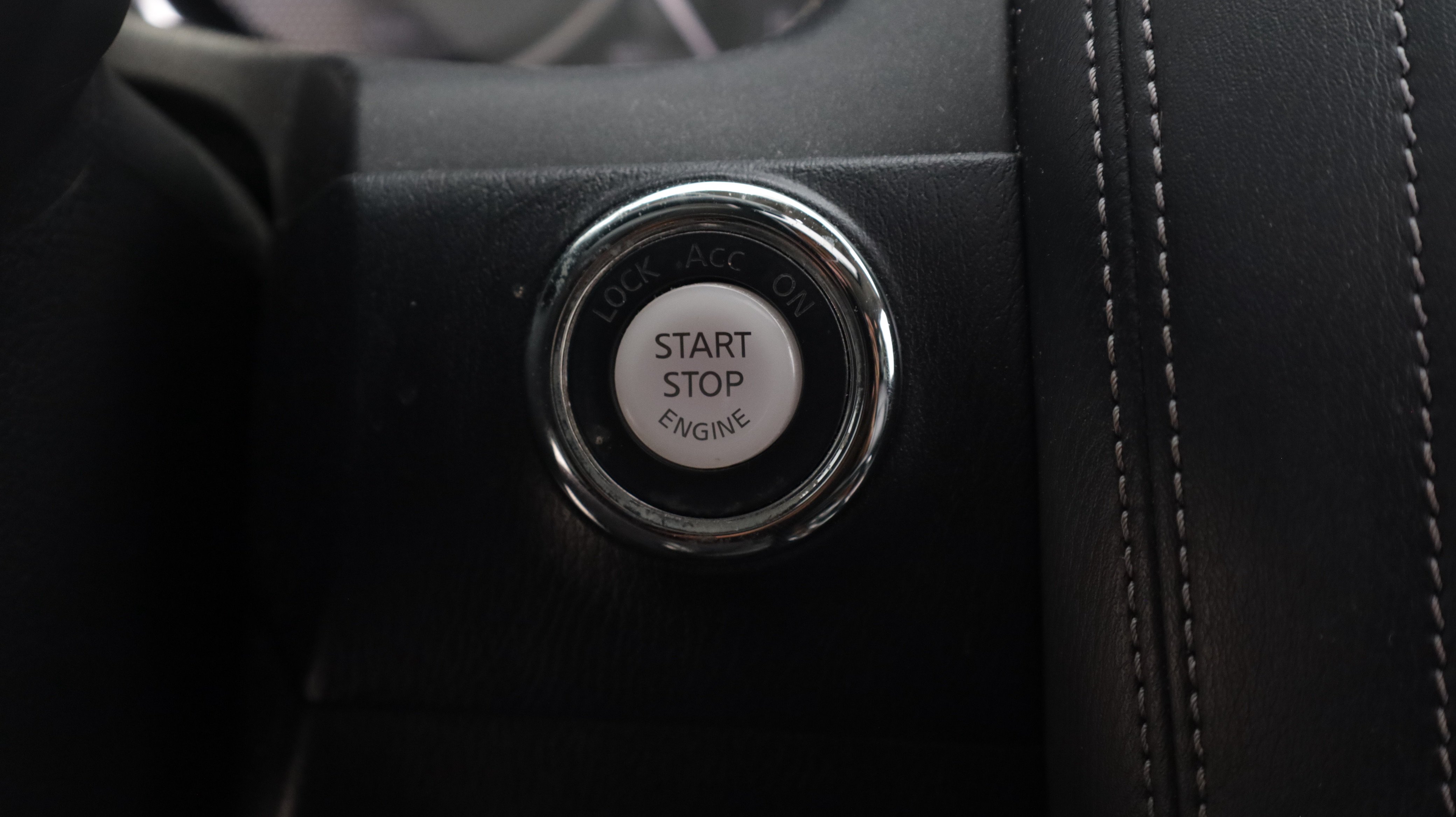 Used 2019 Nissan Armada SL w/ Premium Package RWD image 11