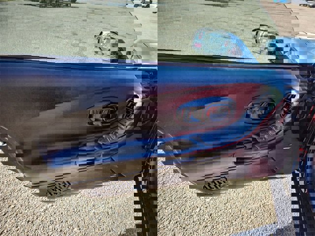 Used 2004 Chevrolet Corvette Coupe image 18