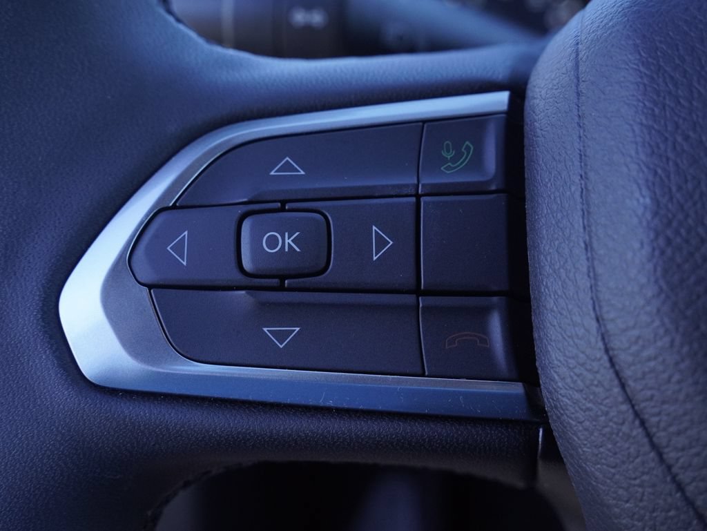 Certified 2026 Jeep Compass Latitude AWD/4WD image 15