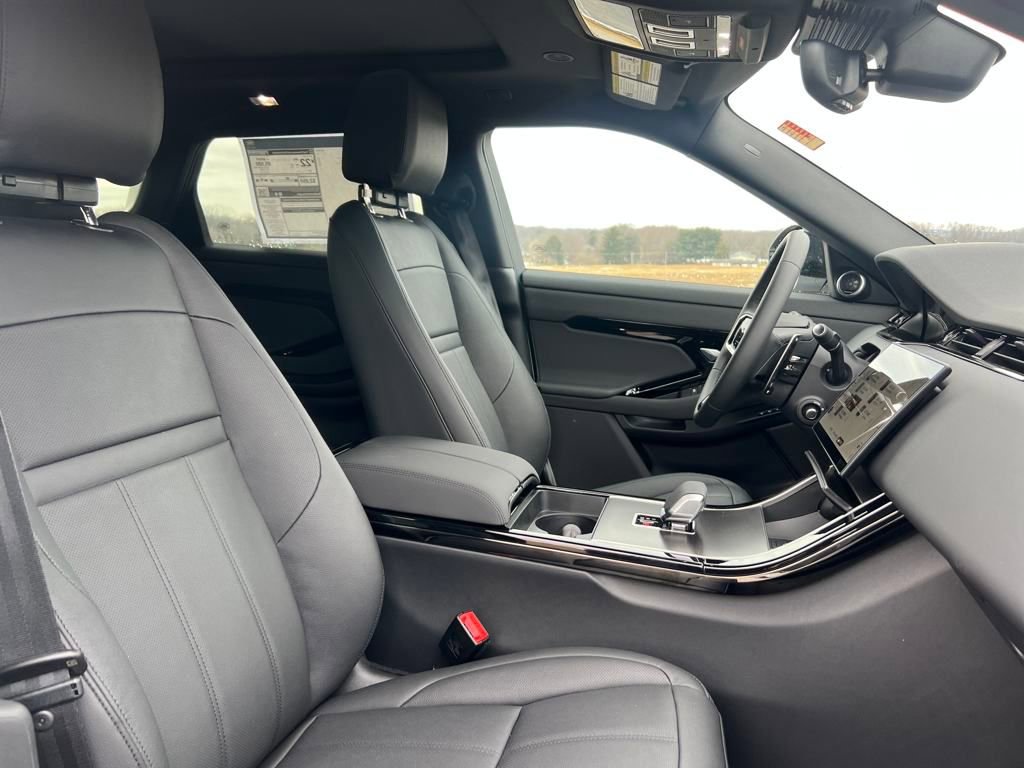 New 2026 Land Rover Range Rover Evoque Dynamic SE image 16