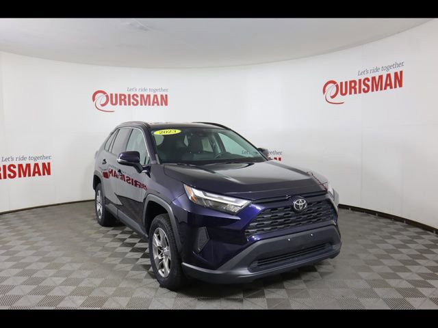 Used 2023 Toyota RAV4 XLE image 9