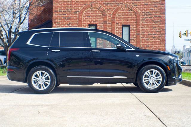 Used 2025 Cadillac XT6 Luxury image 4
