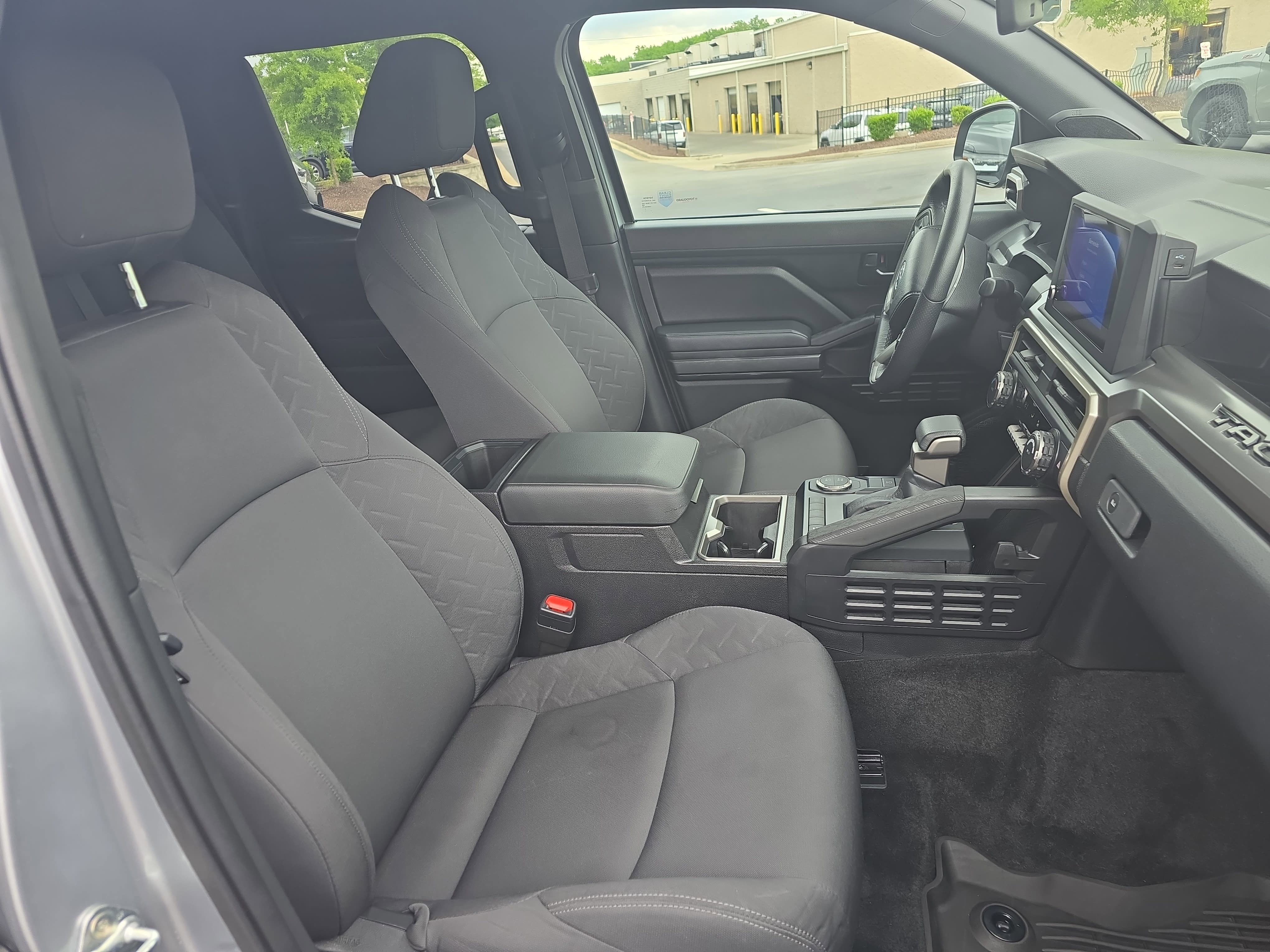 Used 2024 Toyota Tacoma SR5 w/ SR5 Upgrade Package RWD image 10