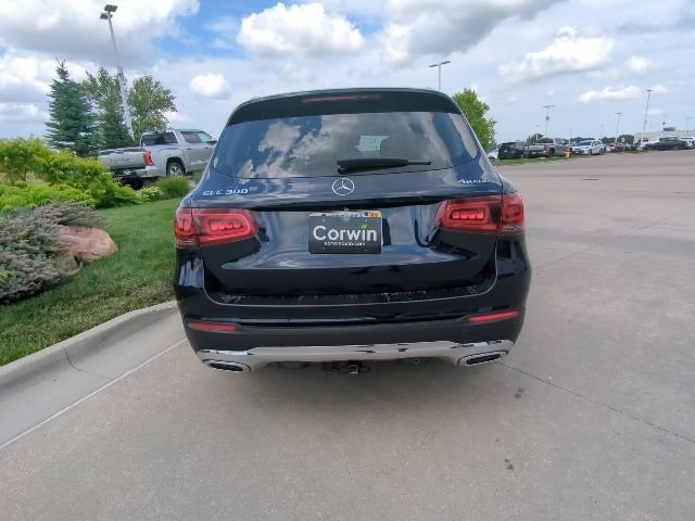 Used 2022 Mercedes-Benz GLC 300 4MATIC image 5